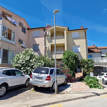 شقة Apartman Puntizela بولا المظهر الخارجي الصورة